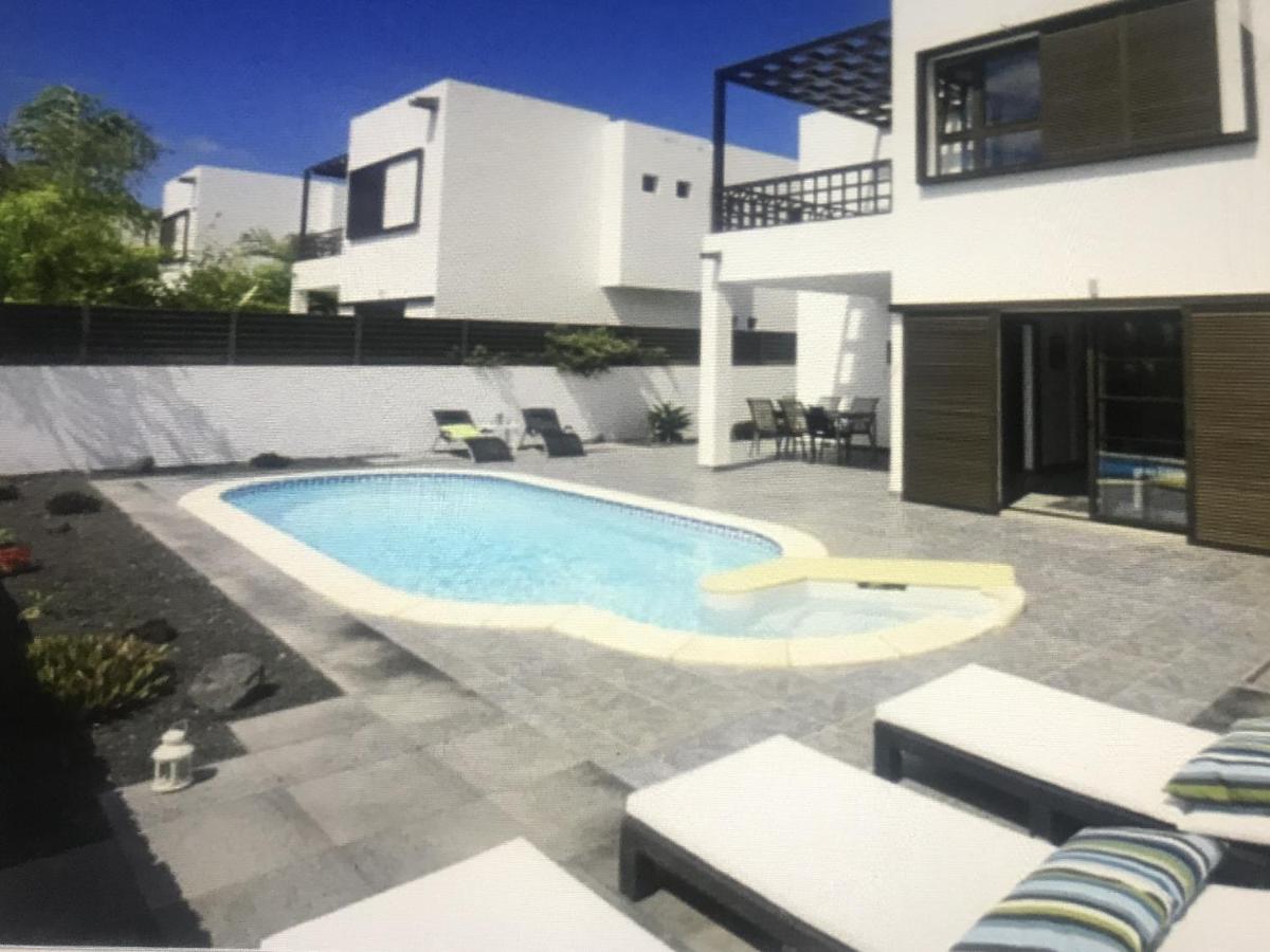 Villa Modern With Sea Views Costa Teguise